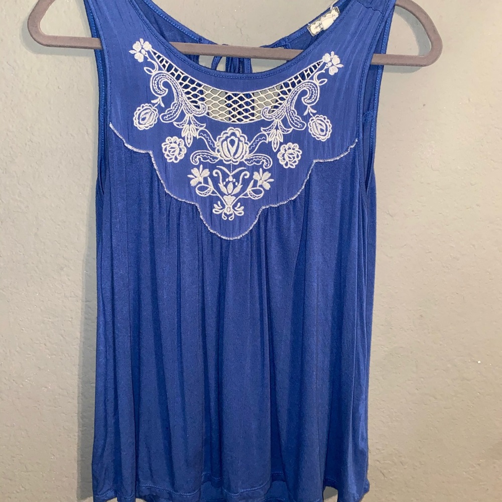 Sleeveless Blouse